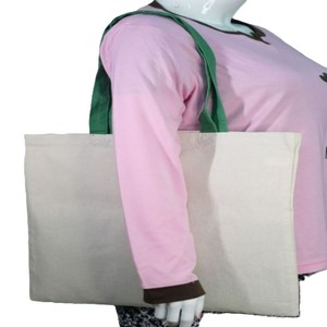 Sac fourre-tout en toile de coton 100% de haute qualité pour femmes, réutilisable, à deux poignées, avec logo personnalisé imprimé par broderie - Product Image 4