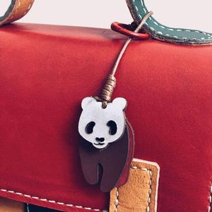 Llaveros de animales de cuero hechos a mano Amigos caprichosos Recuerdos lindos ecológicos hechos a mano de Indonesia - Product Image 6