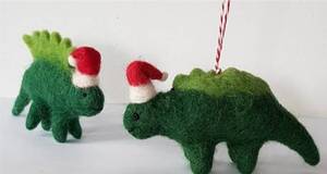 Feutre Dino avec chapeau rouge - Product Image 1