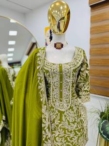 Nouveau codage sharara travail lourd avec gharara et dupatta avec travail de broderie de look festif et de fête terminé - Product Image 2