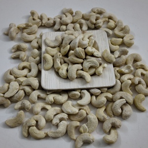 Noix de cajou du Cambodge à prix compétitif, qualité W450, biologique, certifiée USDA/UE, emballée sous vide, décortiquée pour la transformation alimentaire - Product Image 1