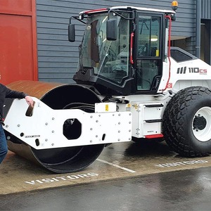 Máquina Hidromek resistente con bomba de gran volumen y alta capacidad de momento de carga - Product Image 1