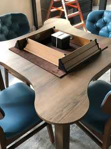 Mesa de Comedor Cuadrada Moderna, Muebles Comerciales para Restaurantes, Asientos de Madera para Cafeterías, para Áreas de Comedor de Hoteles y Cafeterías - Product Image 1