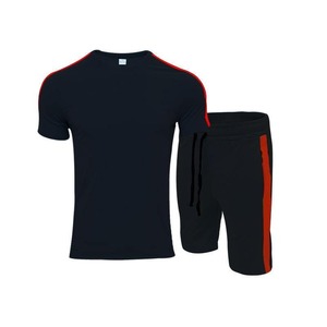 Oem Ensemble t-shirt et short pour homme en polyester à séchage rapide à impression personnalisée pour l'été Survêtements courts 2 pièces Nouveaux survêtements à manches courtes - Product Image 6