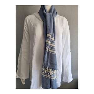 Acogedor edredón de invierno con bufandas y chales tradicionales para noches suaves - Product Image 2