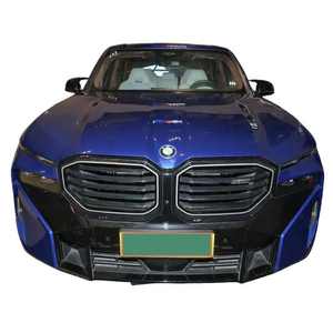 Nouveau SUV PHEV Premium 4x4 avec Moteur V8 Turbo 4x4T, Boîte Automatique 8 Vitesses Steptronic, Intérieur Sombre, Conduite à Gauche - Product Image 1