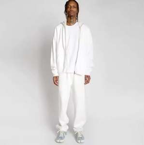 เสื้อฮู้ดซิปผู้ชายทรงปกติ น้ำหนักเบา ผ้าฝ้าย 100% สำหรับฤดูหนาว ตะเข็บตัดกัน ผู้ผลิต OEM กันน้ำ แห้งเร็ว - Product Image 1