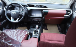 รถกระบะมือสองแท้ ไฮลักซ์/เรโว สไตล์ดับเบิ้ลแค็บ เครื่องยนต์ดีเซลเทอร์โบ 2.4 ลิตร พวงมาลัยขวา พร้อมใช้งาน สต็อกญี่ปุ่น 2857 เกียร์อัตโนมัติ R18 ซ้าย - Product Image 6