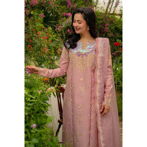 Conjunto de traje Rang Rasiya para mujer de 3 piezas: camisa de lentejuelas bordada con dupatta de malla Khaddi y pantalones bordados - BIC-4891 - Product Image 5