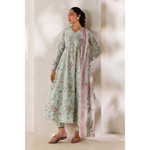 Embroidered Lawn <b>Suit</b> UF-4478 for Spring/Summer - Product Image 5