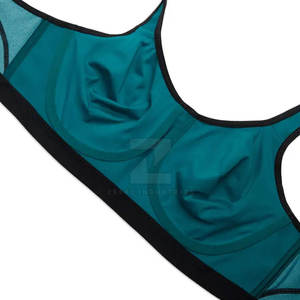 Soutien-gorge de sport respirant à maintien élevé et bretelles réglables pour femme – Écologique, confortable et facile à porter pour le fitness et la gym – En stock - Product Image 6