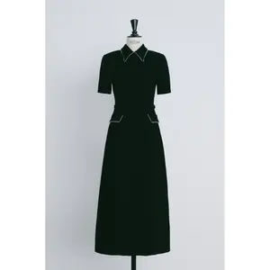 舒适女装a线Midi连衣裙优质材料ILY链细节MIDI连衣裙可持续服装品牌