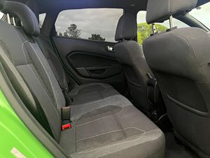 FORD FIESTA ST 2015, TOUTES OPTIONS, PROPRE ET SOIGNÉMENT UTILISÉ, À VENDRE - PRÊT À ÊTRE EXPÉDIÉ - LIVRAISON PORTE À PORTE - Product Image 4