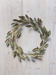 Couronne de Noël très vendue sur Amazon pour la décoration de fêtes, les événements de mariage et autres occasions, disponible en gros - Product Image 6