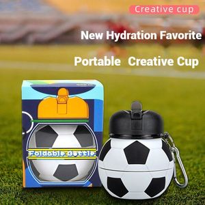 Botella de Agua Plegable de Silicona con Pajita Antiderrames, Diseño de Balón de Fútbol, para Niños, para Deportes al Aire Libre - Product Image 2