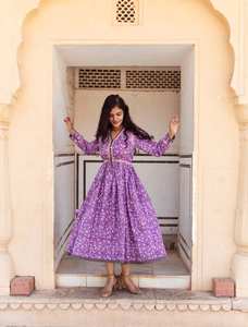 Robe midi en coton pur imprimée à la main avec des fleurs de cerisier, style bohème, vêtements décontractés éthiques faits à la main - Product Image 4