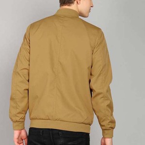 Vente en gros Blouson coupe-vent coupe-vent imperméable style High Street Vêtements d'hiver Blousons aviateur pour hommes Vestes OEM - Product Image 4