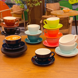 Juego de taza y platillo de café de cerámica de estilo moderno para uso doméstico y de cafetería - Product Image 1