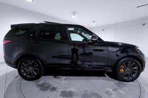 Land Rover Discovery P360 S R-Dynamic 2021 d'occasion, incroyablement parfait, faible kilométrage, en stock, proposé à un prix fantastique - Product Image 6