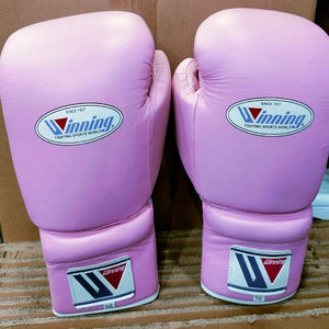 Nouveaux gants de boxe gagnants de haute qualité personnalisés en cuir de vachette d'origine également avec logo personnalisé et toutes les couleurs et oz disponibles - Product Image 1