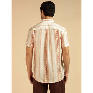 อามานุชเสื้อเชิ้ตลำลองแขนสั้นลายทางไนลอนสีขาวสำหรับผู้ชายพร้อมลายปักมือปกคอพับระบายอากาศได้ดีในฤดูร้อน - Product Image 4