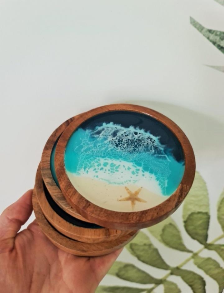 สีฟ้าน้ำทะเล