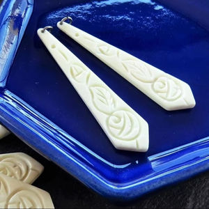 Venta al por mayor estilo vintage Jawelly hueso tallado colgante Comercio exterior tortuga collar - Product Image 1