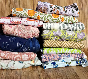 Jaipuri Sanganeri Hand Block Tissu imprimé 100% coton pour la décoration intérieure et la fabrication de chemises et de sacs Tissu en tricot respirant et thermocollant - Product Image 2