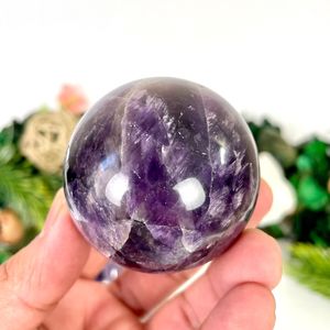 Venta al por mayor y suministro a granel Esfera de amatista natural Bola de cristal Curación Amor pulido Reiki Feng Shui Meditación Decoración para el hogar - Product Image 1