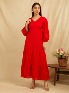 Haute qualité nouveau concepteur à la mode rouge brodé solide décontracté pleine longueur robe des femmes à la fabrication en gros - Product Image 2