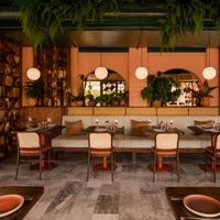 Canapé de salle à manger moderne en rotin avec dossier en bois et assise rembourrée, mobilier de café, table et chaise de restaurant