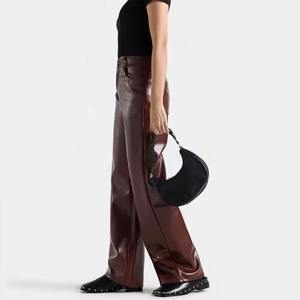 Compre Pantalones de PU de Cintura Alta y Pierna Ancha para Mujer a Precio Económico, Color Sólido, Corte Holgado, Largos, Estilo Casual de Otoño con Decoración de Remaches - Product Image 5