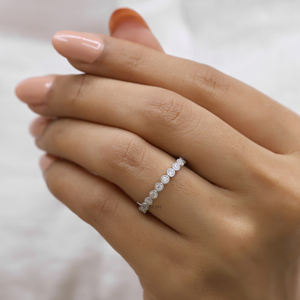 แหวนเพชรโมอิสทรงกลมตัดเพชร2มม. ชุดกรอบที่เข้ากันเป็นของขวัญสำหรับการหมั้นสำหรับแหวนอัญมณีของเธอ - Product Image 6