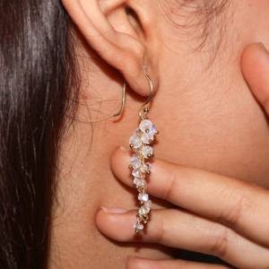 Pendientes colgantes de racimo largo con cuentas de piedra lunar de Plata de Ley 925 para mujer, joyería de piedra natal hecha a mano, regalo para sus bodas - Product Image 3