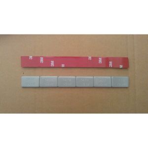 4 poids de roue autocollants à 4 bandes, 0,50 OZ chacun, TOTAL 12 OZ, rouge, ruban 3M - Product Image 3