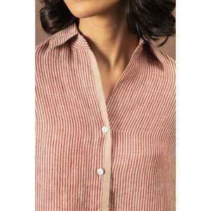Camisa DVE AHRA Tejida a Mano 100% Lino en Rayas Carmesí, Estilo Simple con Decoración de Botones - Product Image 1