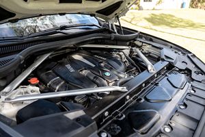 SUPER CLEAN 2019 BMW X5 XDRIVE50I SUV Moteur Turbo Boîte Automatique Sièges en Cuir Phares LED Prêt à être expédié - Product Image 6
