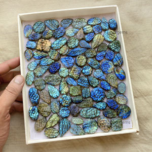 หินลาบราดอไรต์สีฟ้าธรรมชาติแกะสลักอัญมณีหลวมคริสตัลหลายฉูดฉาดสำหรับทำเครื่องประดับหินฮวงจุ้ย - Product Image 1