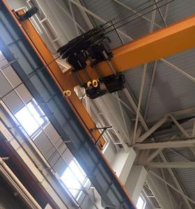 Moteur à engrenages, PLC, télécommande au sol, alimentation triphasée, portée de 35 m, pont roulant EOT de 10 tonnes, pont roulant à poutre simple européen - Product Image 4