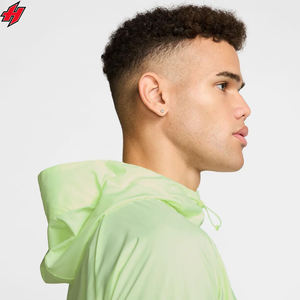 Wholesale Windbreaker <b>Shorts</b> Set Streetwear <b>Nylon</b> Mesh Lining Custom Men's Breathable Windbreaker Sets - Product Image 3