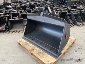 Godet de pelle hydraulique avec bord de coupe résistant à l'usure pour applications minières, carrières et excavations lourdes - Product Image 1