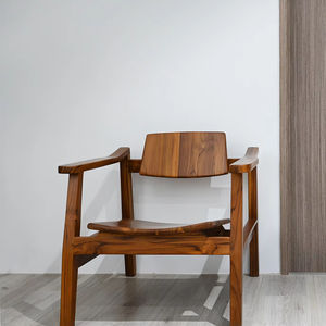 Fauteuil en teck de style balinais exotique, design côtier, bois légal indonésien, durable, élégant, confortable, pour terrasse extérieure - Product Image 1