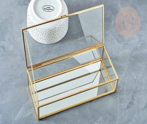 Boîte à bijoux en verre transparent et laiton avec cadre en métal décoratif de luxe mallette de rangement en métal de conception populaire - Product Image 4