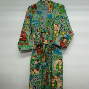 Manteau en pur coton matelassé de style indien Kantha fait à la main Kimono de nuit thermique confortable pour le printemps et l'été taille libre - Product Image 1