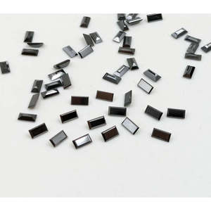 Cristal facetté noir de forme baguette 2 x 4 mm, excellente et bonne taille, diamant non monté pour la fabrication de bijoux avec certificat IGI - Product Image 3