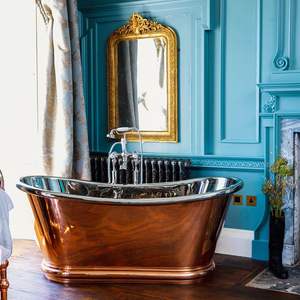 Bañera de cobre puro con detalles antiguos de mano para espacios de baño de decoración rústica auténtica - Product Image 1