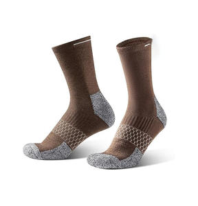 Chaussettes de sport pour hommes de haute qualité, noir, blanc, gris, respirantes, motif de dessin animé à la cheville, hiver, confortables, séchage rapide, écologiques - Product Image 1