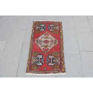 พรมวินเทจขนาด 1.7x3.1 ฟุต พรมตุรกีขนาดเล็ก พรมขนสัตว์โมร็อกโกสีแดงน้ำเงิน - Product Image 1