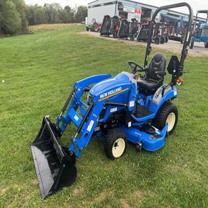 Meilleur prix sur New Hollands Workmaster 25S tracteur agricole moteur de qualité supérieure avec moteur de chargeur frontal et entraînement hydrostatique - Product Image 1