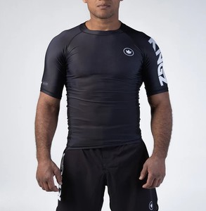 2025 Durable Men Rash Guard Fabricante para MMA y Wrestling Quick Dry 280g Logotipo personalizable y servicio OEM - Product Image 2